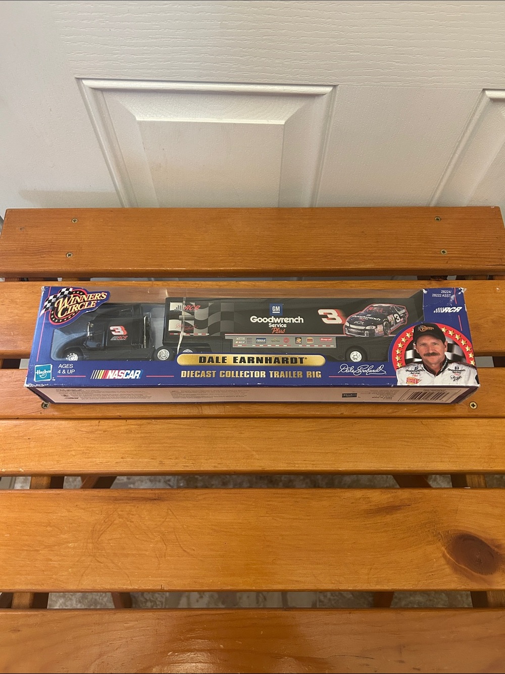 Vintage 2000 Diecast Dale Earnhardt Collector Trailer Rig -  Goodwrench NASCAR
